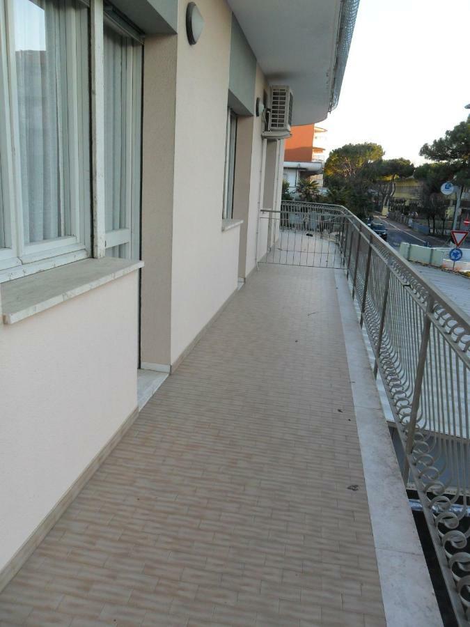 Vacanzemarecervia Appartamenti Terzo Piano Cervia Exterior foto